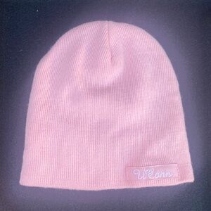UConn beanie (women’s)